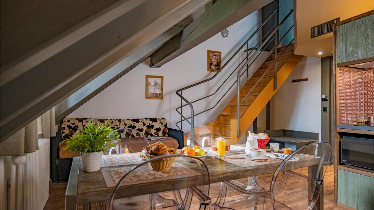 La Maison Rouge Chambéry Esterno foto